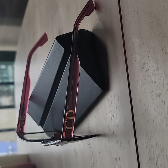 Red Christian Dior glasses - Picture 2 of 3